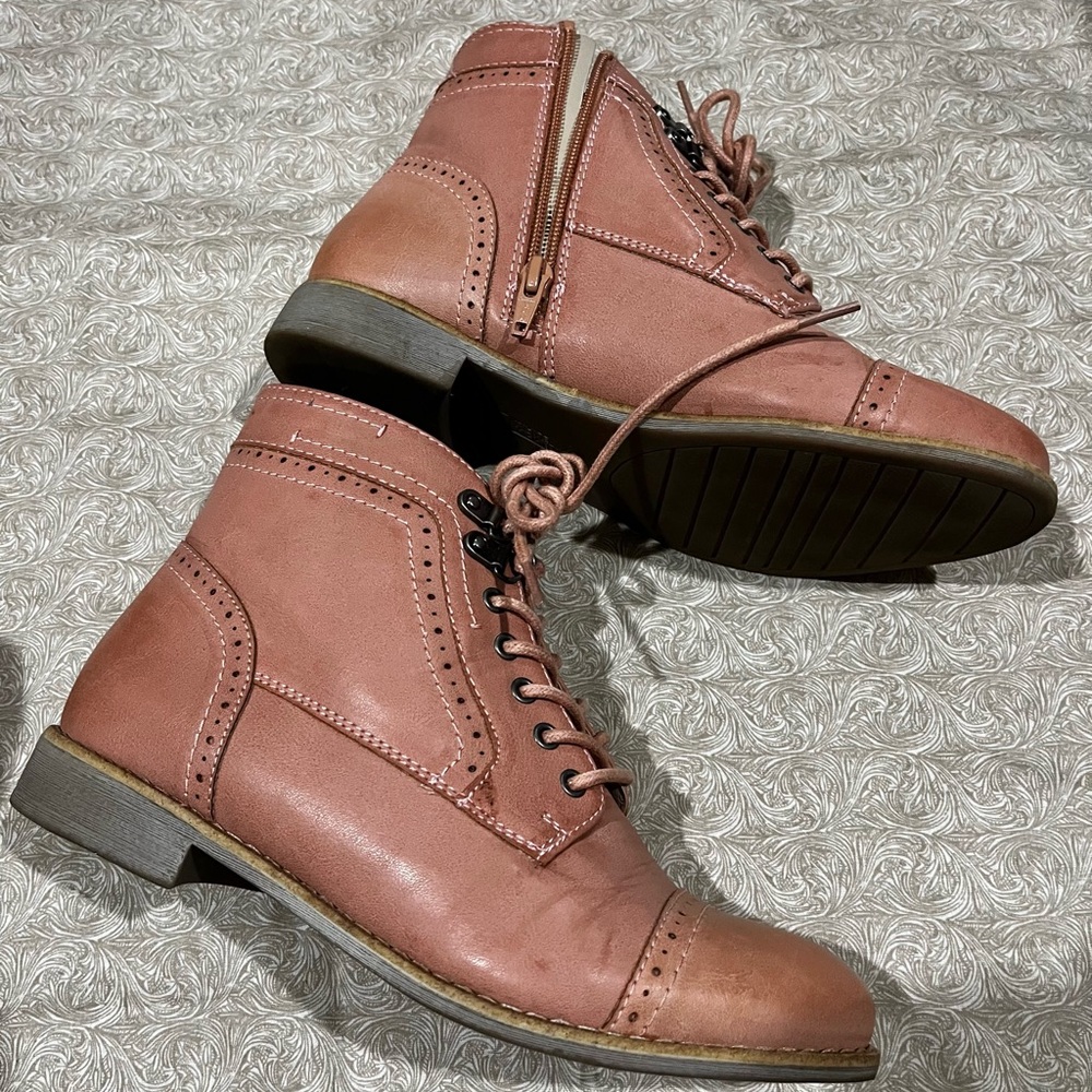 White Mountain Pink Lace-Up Women's Boots